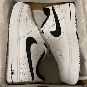 NEW Nike Airforce 1